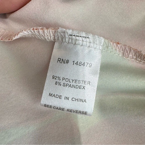 Lily by Firmiana Bright Leaf Pattern 3/4 Sleeve Tunic Top - Picture 6 of 7